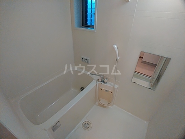 13/30 浴室