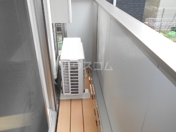 13/19 バルコニー