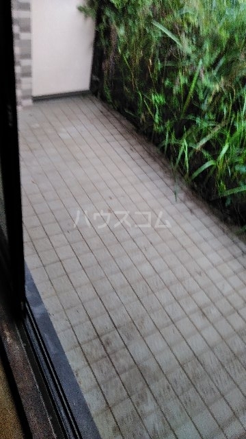 15/28 バルコニー