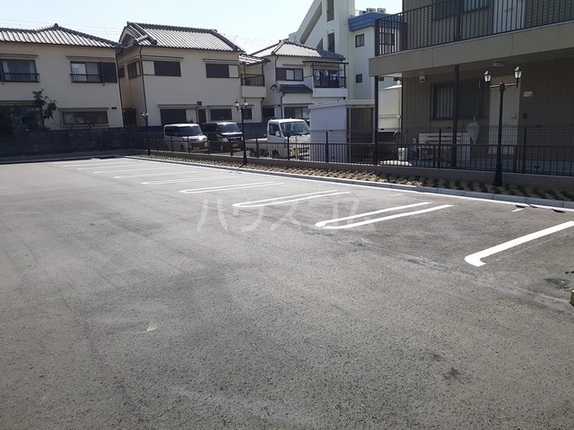 14/20 駐車場