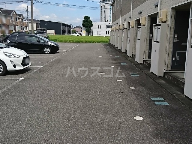 15/16 駐車場