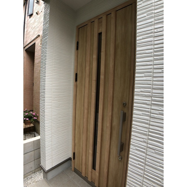 18/22 エントランス