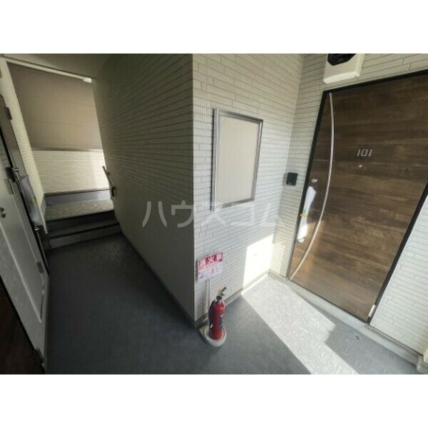 13/24 エントランス