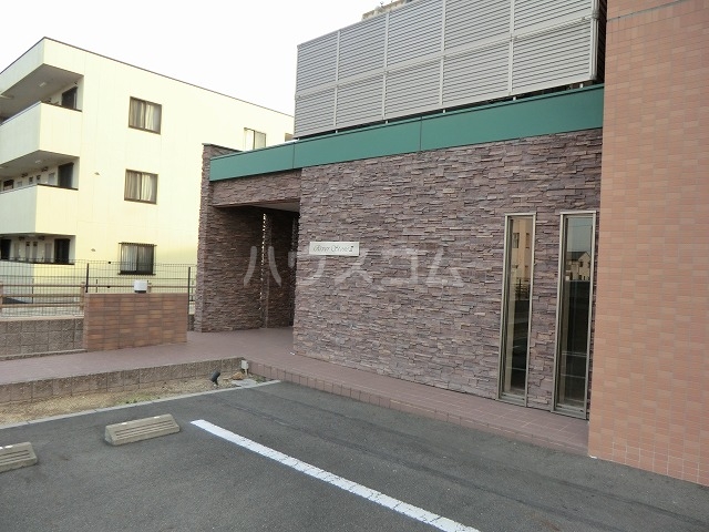 19/29 エントランス