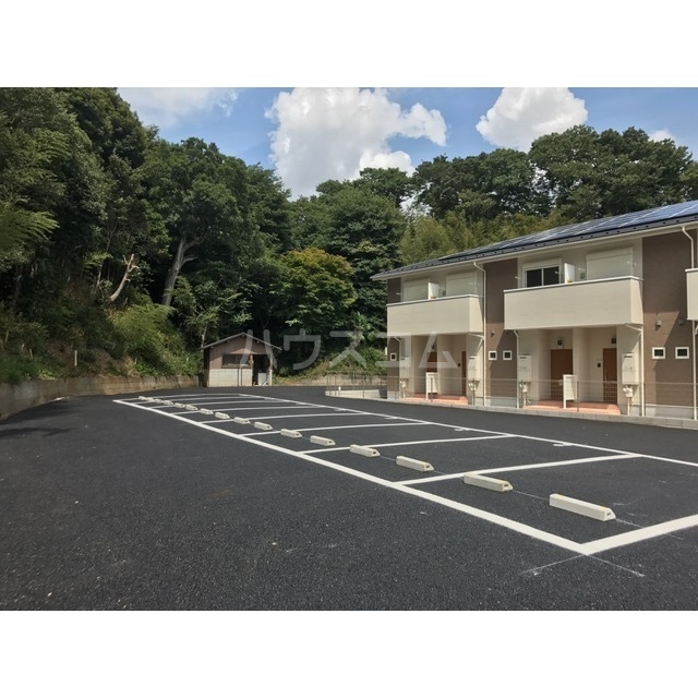 25/30 駐車場