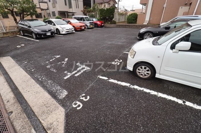 20/30 駐車場