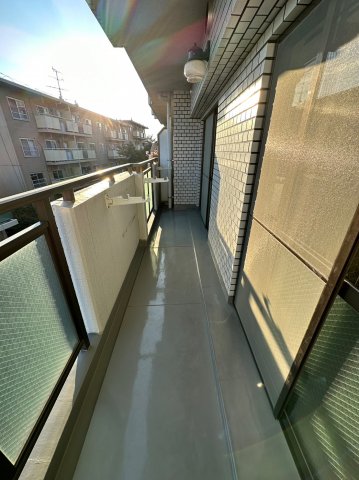 16/27 バルコニー