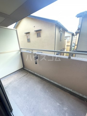 18/28 バルコニー