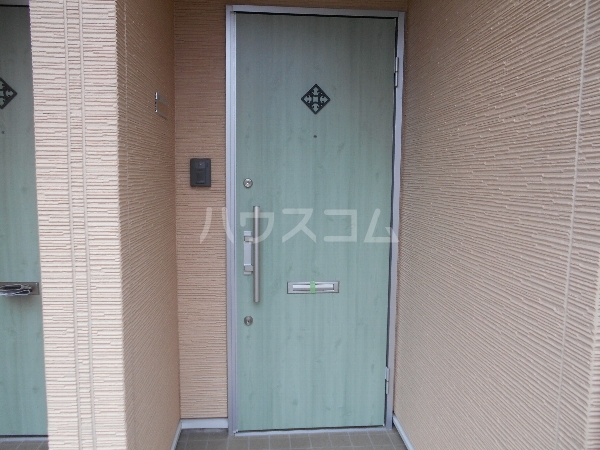 18/26 エントランス