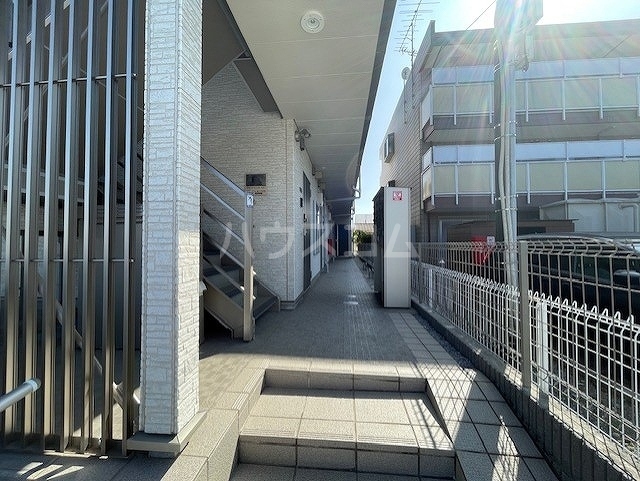 15/25 エントランス