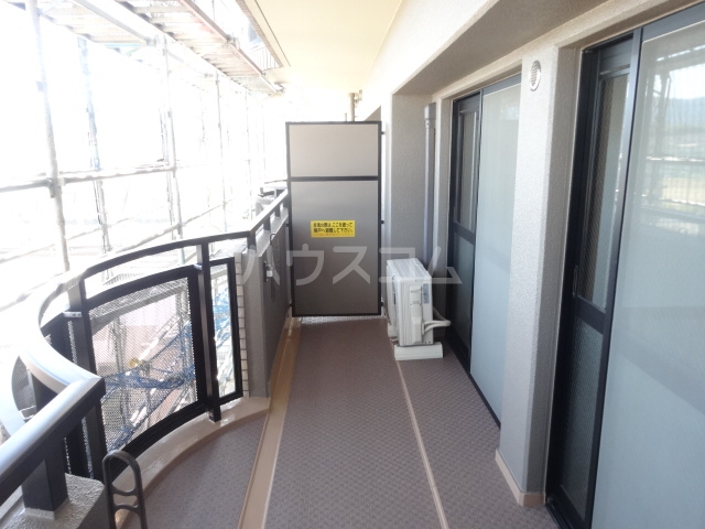 23/30 バルコニー