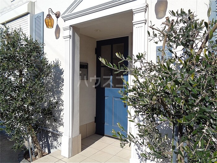 14/15 エントランス