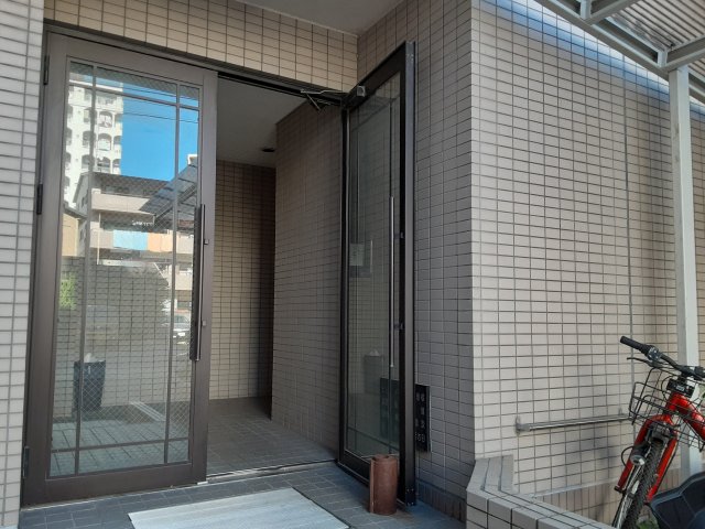 29/30 エントランス