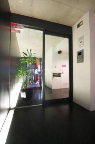 16/22 エントランス
