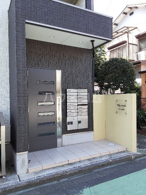 20/22 エントランス