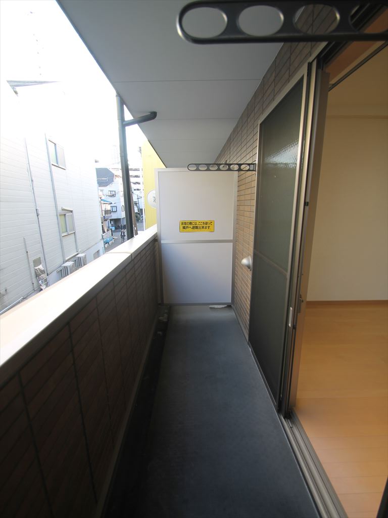 19/30 バルコニー