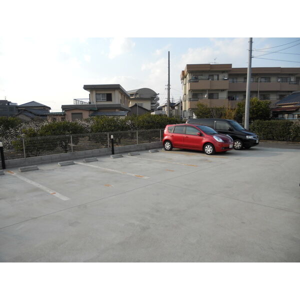 14/22 駐車場