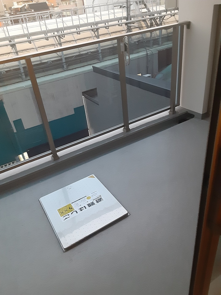 15/28 バルコニー