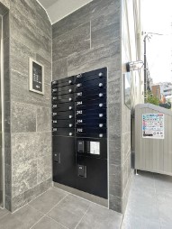 21/28 エントランス