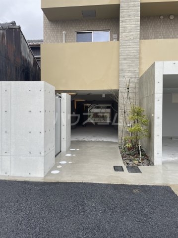 29/30 エントランス