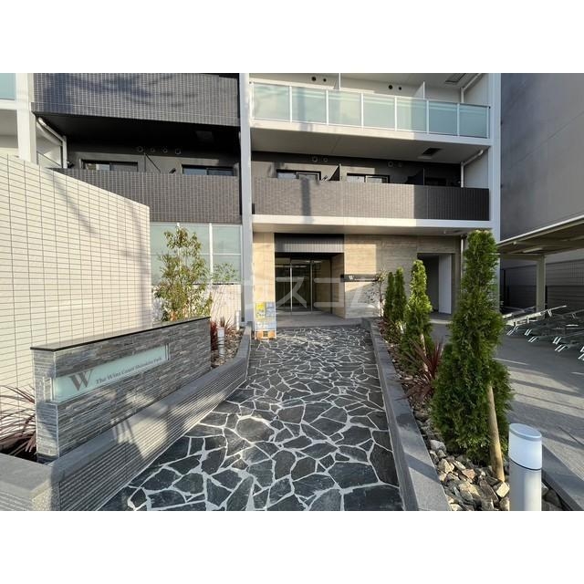 15/22 エントランス