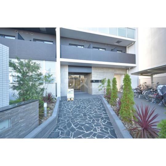 17/24 エントランス