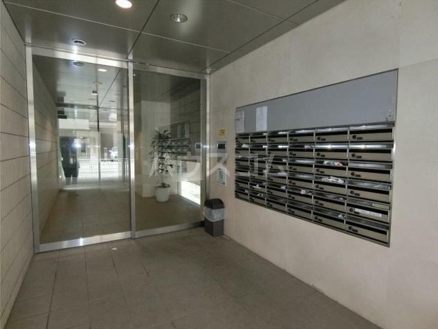 2/3 エントランス