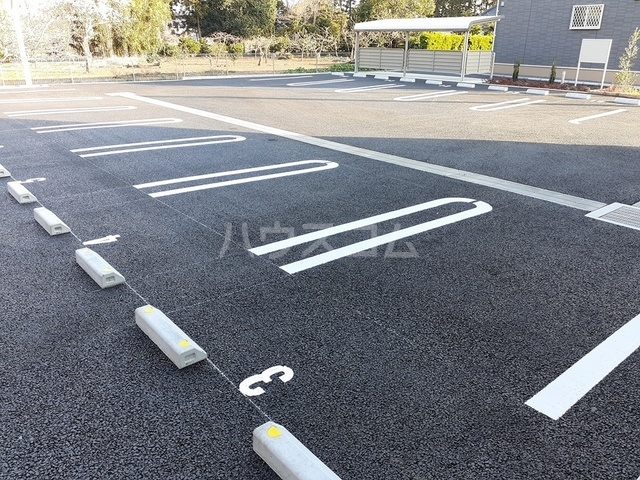 14/20 駐車場