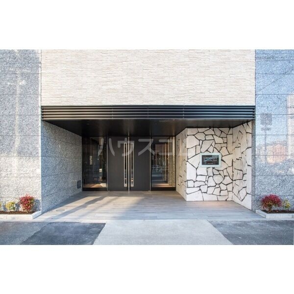 14/21 エントランス