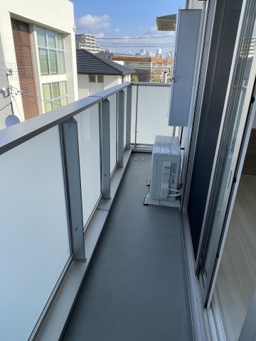 19/30 バルコニー