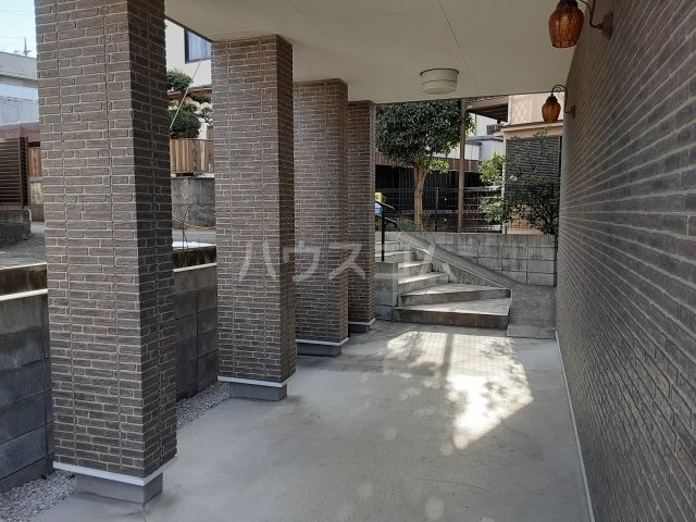 16/24 エントランス