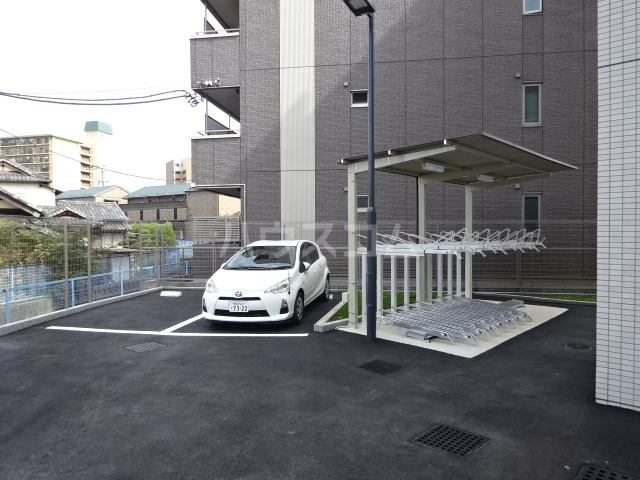 21/30 駐車場