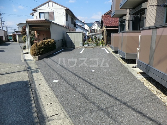 20/29 駐車場