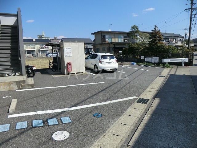 21/29 駐車場