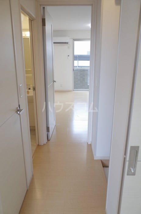 16/25 エントランス