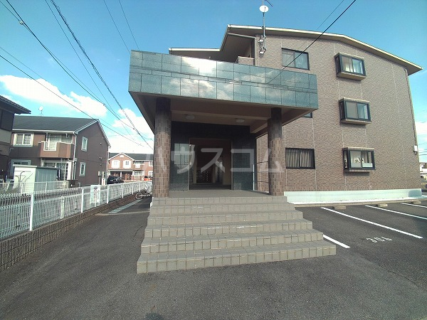 3/8 エントランス