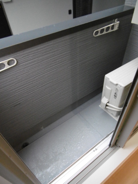 17/23 バルコニー