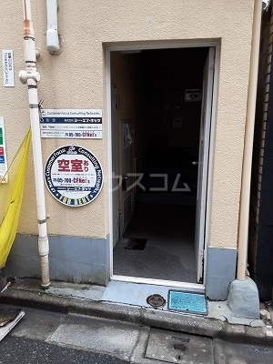 3/4 エントランス