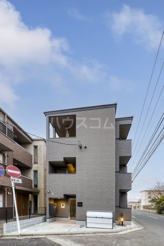 16/18 エントランス