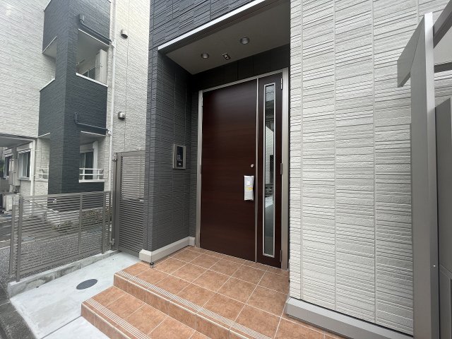 2/4 エントランス