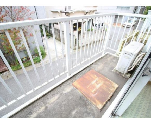 13/20 バルコニー