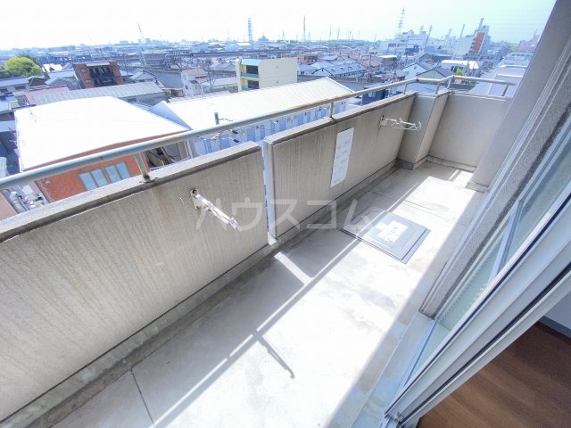 14/30 バルコニー