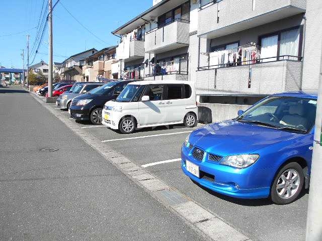20/23 駐車場