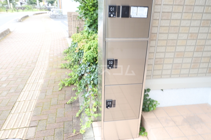 21/30 エントランス