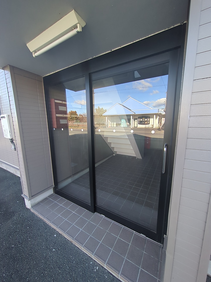 22/25 エントランス