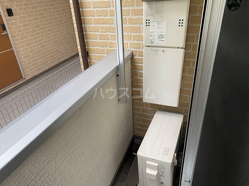 13/19 バルコニー