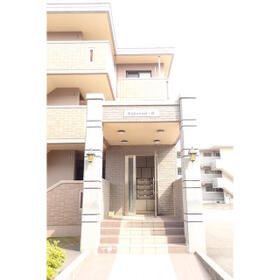 14/16 エントランス