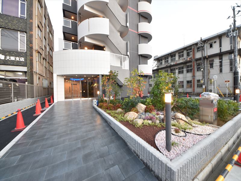 14/20 エントランス