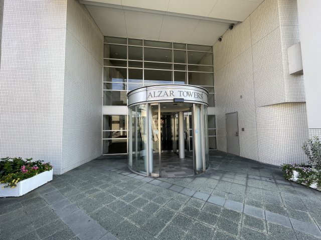 2/4 エントランス