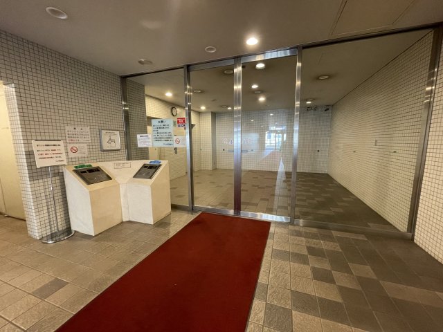 3/4 エントランス